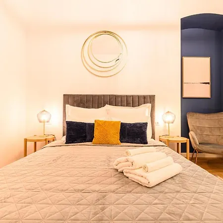 Uptown 46 Apartamento *